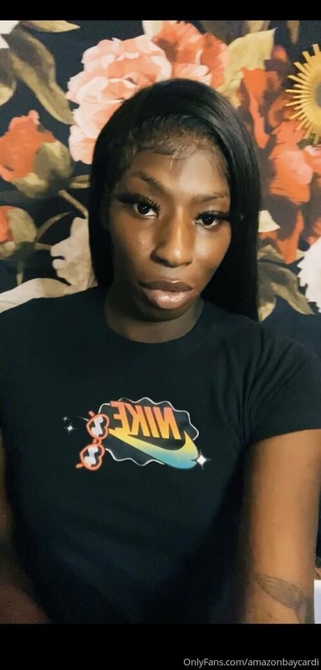 巨大ディルドオンリーファンズ セクシーxxx 写真