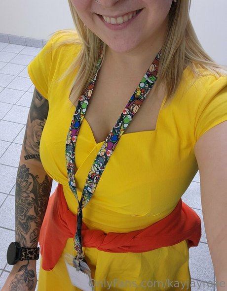 教室オンリーファン ヌード ギャラリー