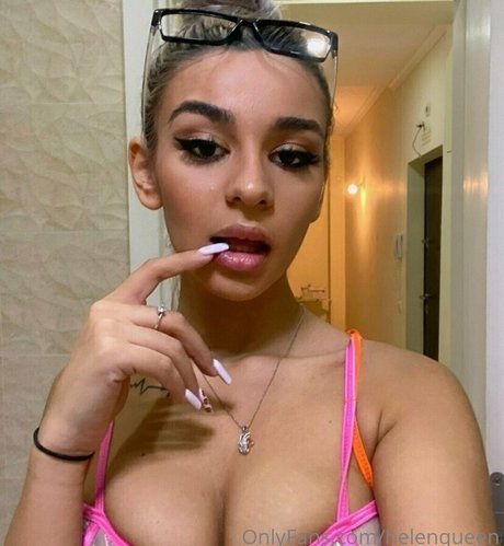 Helenqueen ポルノスター セックス 写真