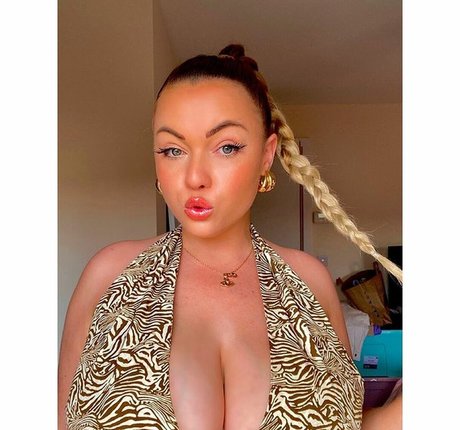 Kendall Rowan 素敵な女優 ギャラリー