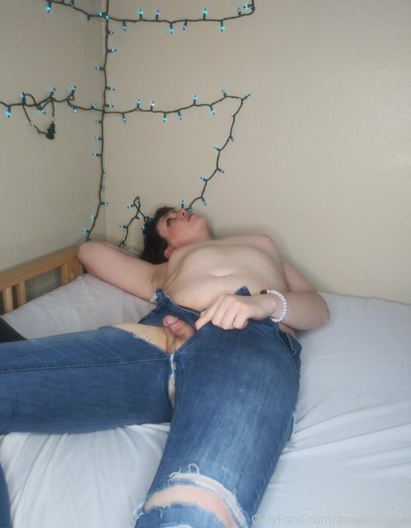 小さなおっぱいオンリーファンズ 美しいxxx 画像