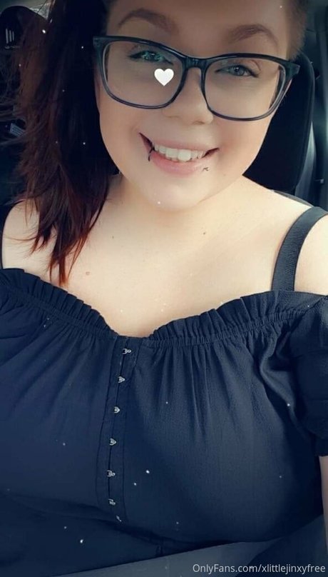 ariajinxfree セクシーモデル 写真