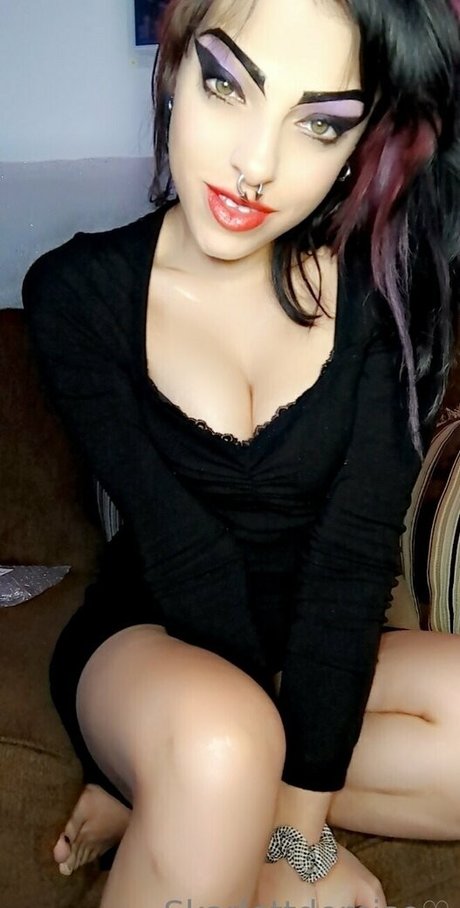 skarlettdemisefree エロティックなモデル 写真