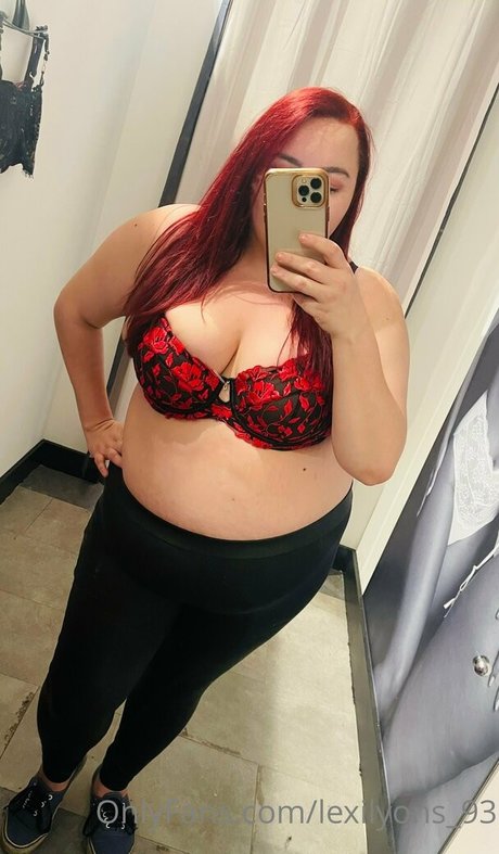 lexilard ポルノモデル 写真