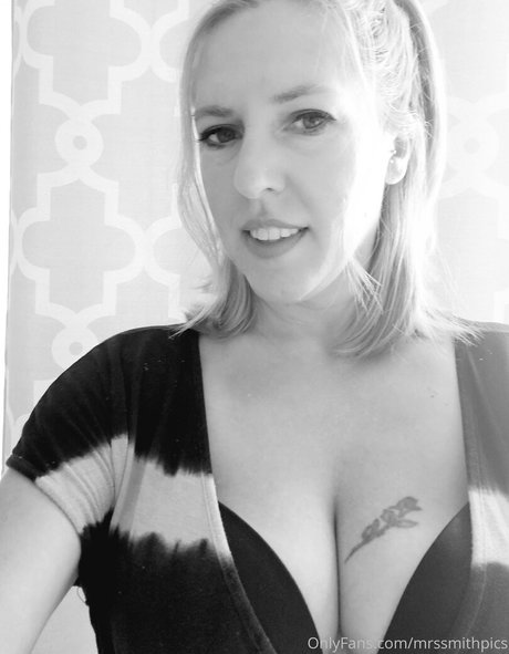 フィットネスアナルオンリーファンズ 可愛い ギャラリー