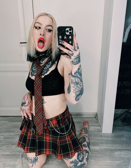 dariamilk ホットなモデル 写真