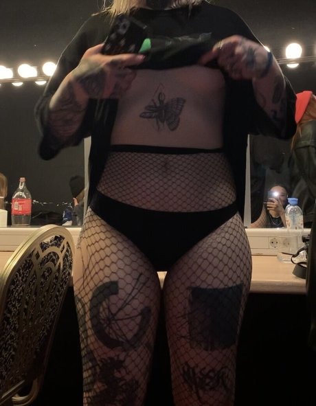 dariamilk ポルノスター アダルト 写真