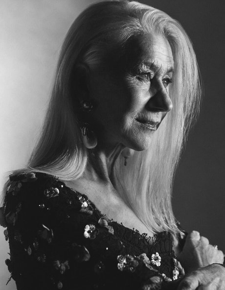 パンストオンリーファンズ ホットヌード 写真