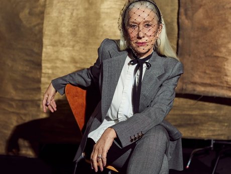 Helen Mirren エロティックなモデル 画像