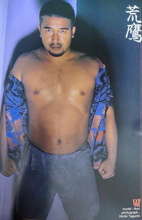 threeislands エロティックなモデル 写真