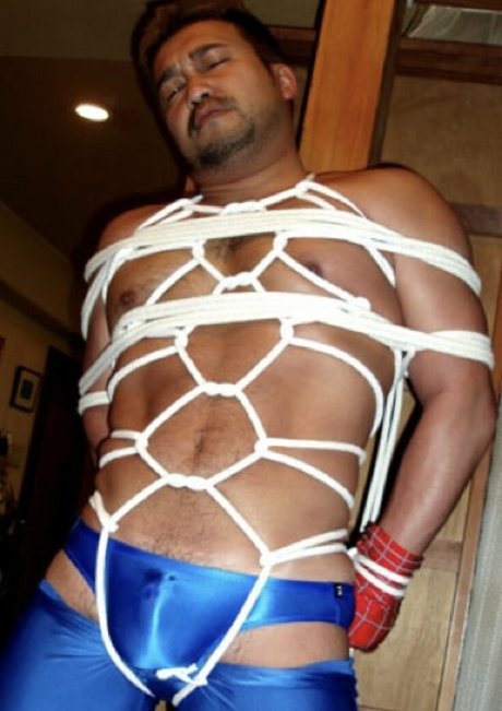 threeislands ホット女優 写真