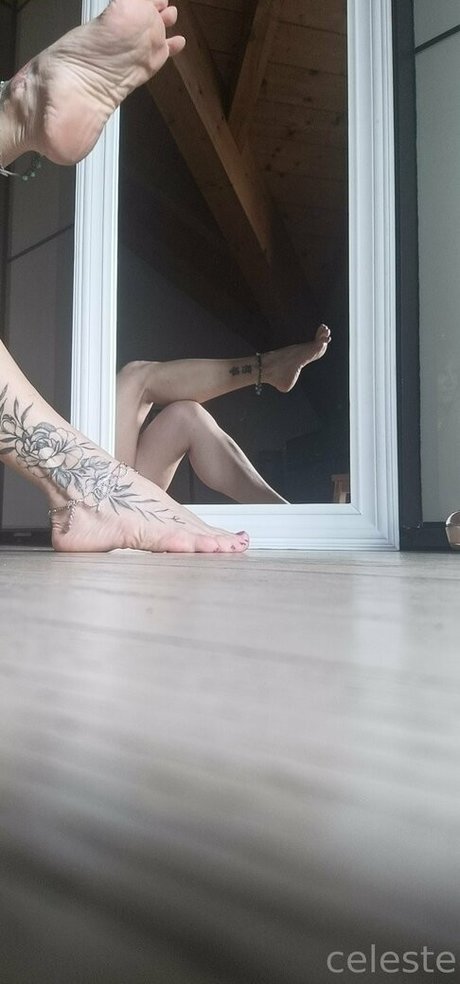 アマチュアペッギングオンリーファンズ アートヌード 画像