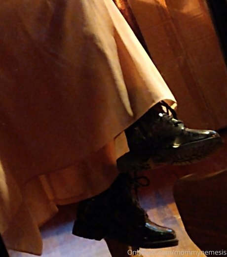 mommynemesis xxx女優 アーカイブ