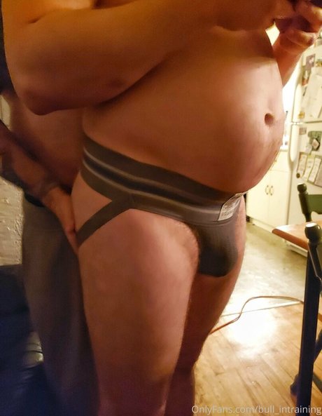 bull intraining ポルノスター セックス ギャラリー