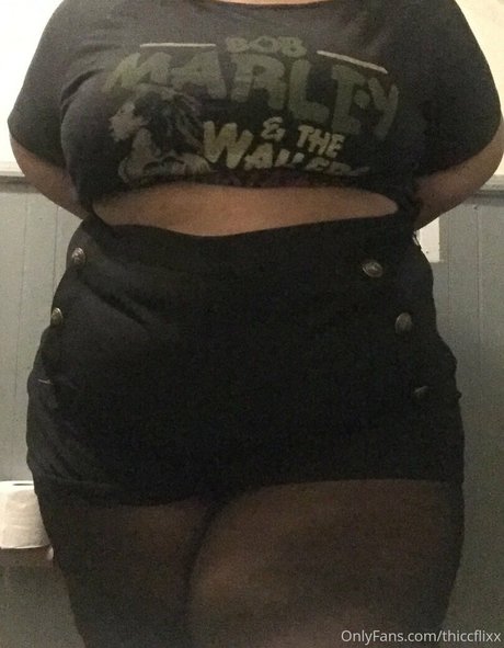 thiccflixx HD女優 画像