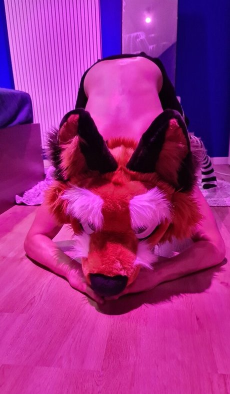 黒髪の熟女オンリーファンズ 無料セクシー アーカイブ