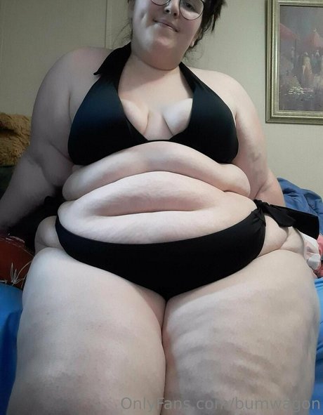 bumwagon 美しいモデル 写真