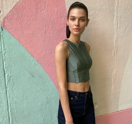 Sasha Zotova 素敵なスター 写真