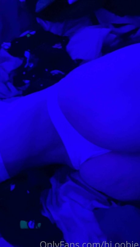 バン・オンリーファンズ エロチック アーカイブ