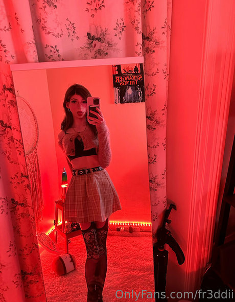 Fr3ddii ポルノスター エロティック 画像