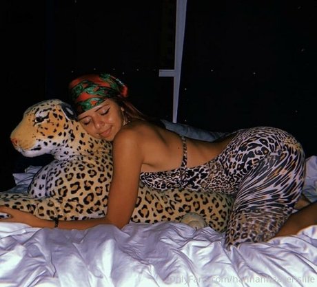 最もホットなティーンオンリーファン ポルノ 画像