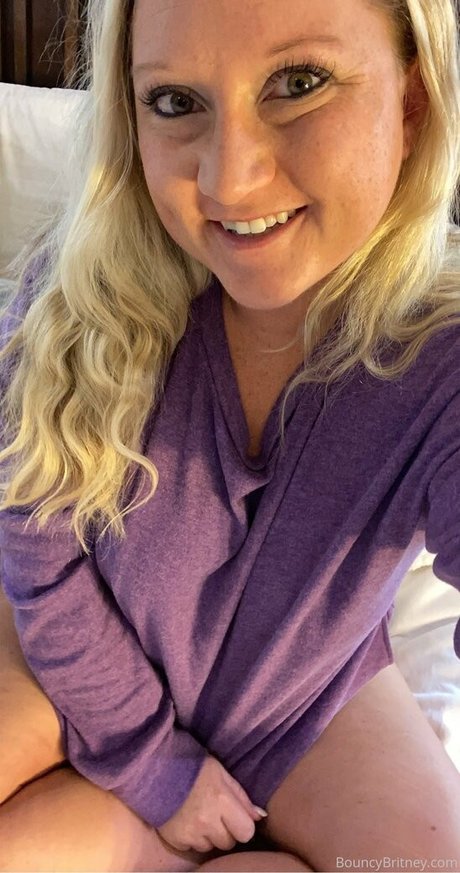 bouncybritneyvip ポルノモデル ギャラリー