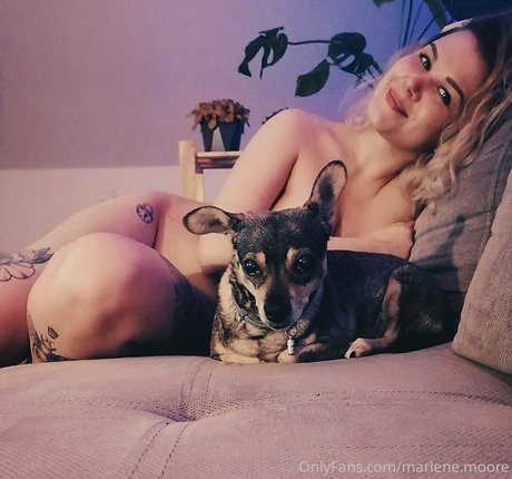 marlene moore 写真集