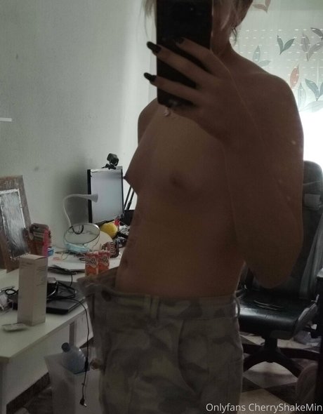 陸軍の熟女オンリーファンズ 無料ポルノ ギャラリー