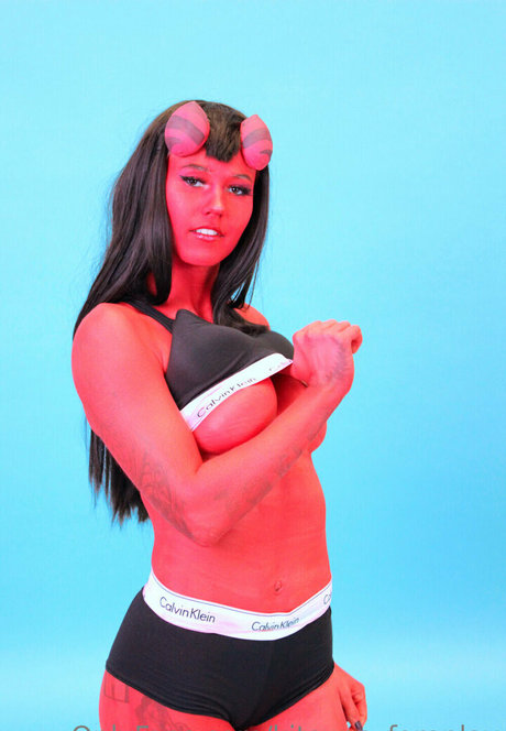 コスプレオナニーオンリーファンズ 無料ヌード ギャラリー