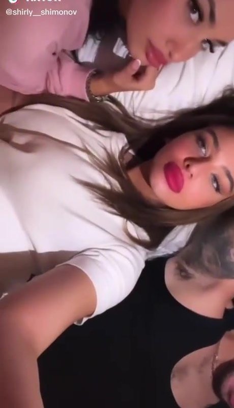 Hodaya Pinto ホットなスター 画像