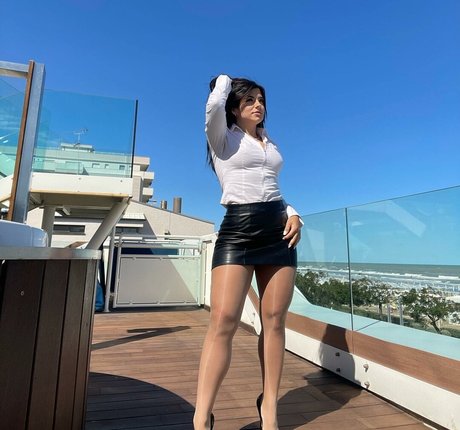 アラブのオンリーファンズ HD 写真