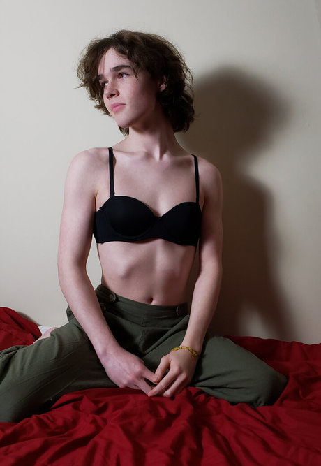 Whimsy Waffle 裸モデル 写真