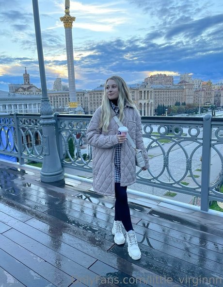 little virginnn 素敵なスター 写真