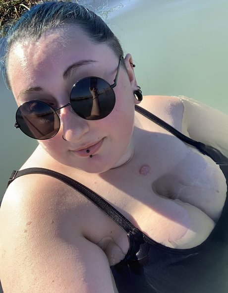 レズビアン誘惑オンリーファンズ 無料セックス ギャラリー