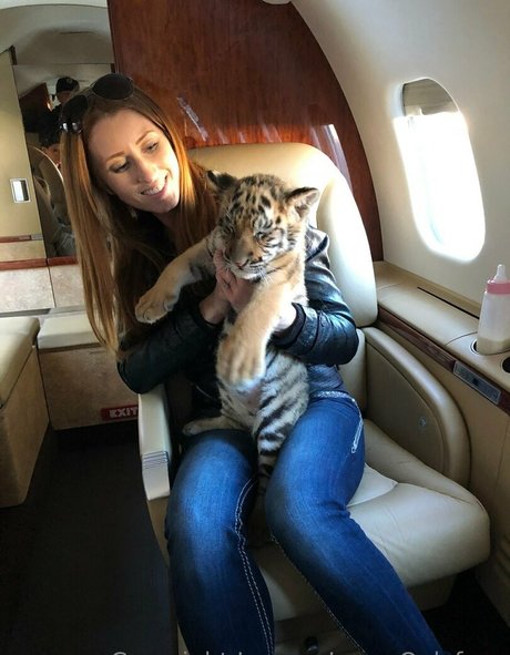 tigerqueen_ 無料のポルノスター 画像