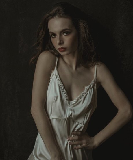 emilypoker ホットスター 写真