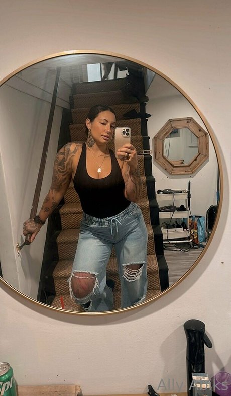 Jenna Skiba ポルノスター パーフェクト 写真