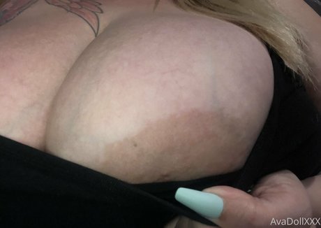 avadollxxx 最高のモデル 画像