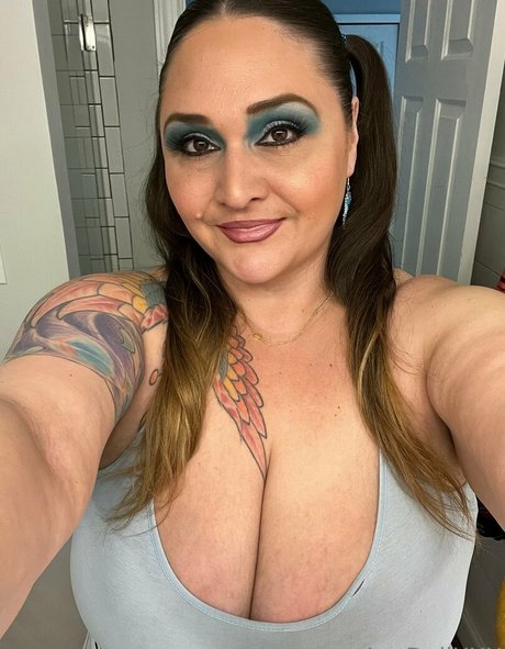 avadollxxx 美しい女優 ギャラリー