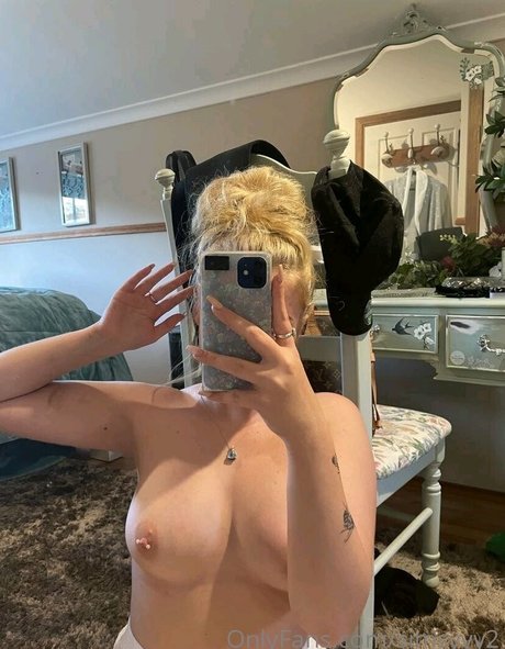 simsyyy__ 高品質のポルノスター ギャラリー