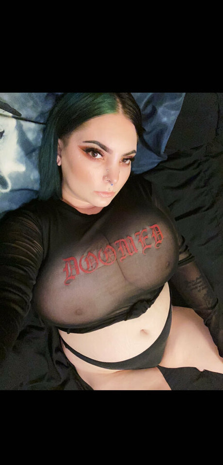 大きなお尻の黒人オンリーファンズ トップ 画像