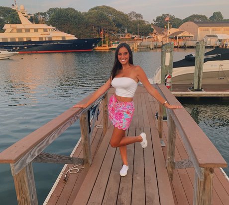 ぽっちゃりカップルオンリーファンズ 無料セックス 画像