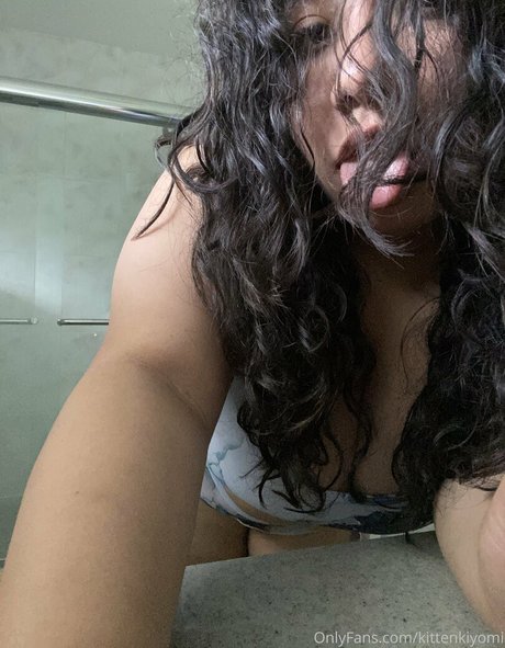 kittenkiyomi セックススター 写真