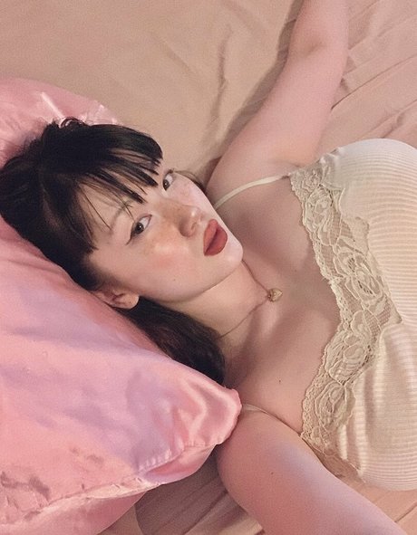 Amylouisev ヌード女優 アーカイブ