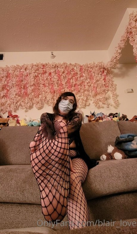 blair love ヌードのポルノスター 写真