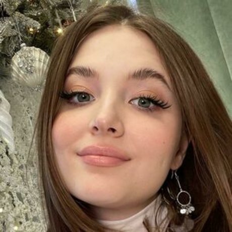 アナル乱交オンリーファンズ xxx 写真