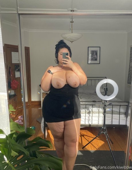 角質の女の子オンリーファンズ ホットxxx 写真