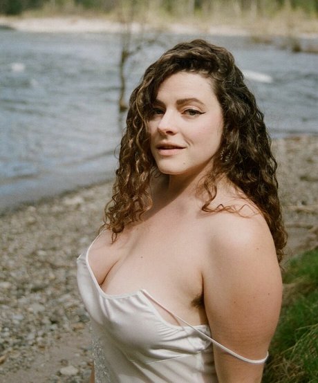 tiffanyinnature アダルトモデル 画像