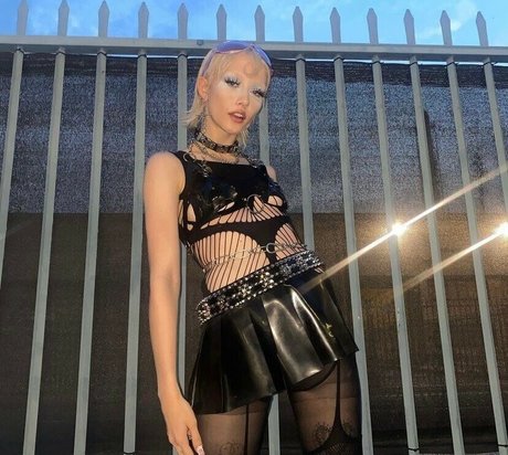 Chloe Moriondo HDポルノスター ギャラリー