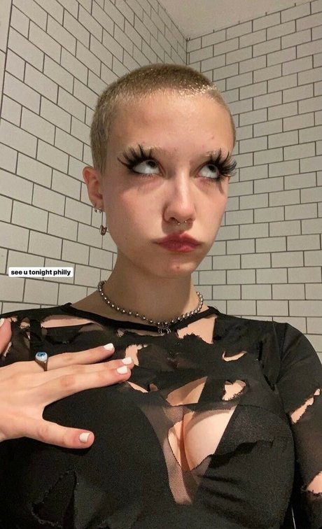 Chloe Moriondo ポルノスター 画像